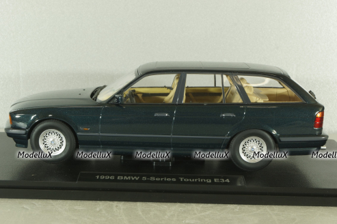BMW 5er Serie (E34) Touring 1996, dark green, T9-1800401, Triple 9 1:18