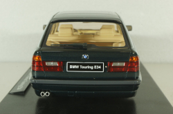 BMW 5er Serie (E34) Touring 1996, dark green, T9-1800401, Triple 9 1:18