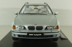 BMW 5er Serie (E39) Touring 1998, silver, T9-1800390, Triple 9 1:18