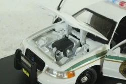 Ford Crown Victoria Miami Police from serial Dexter 2001, 86613, Greenlight 1:43