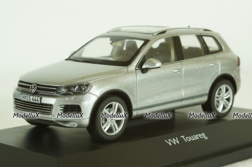 Volkswagen Touareg 2010 silver, Schuco 1:43