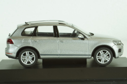 Volkswagen Touareg 2010 silver, Schuco 1:43