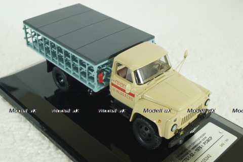 Газ-52 Автомобиль для транспортировки баллонов со сжиженным газом СТБ1-52 1973 г., 105242, DiP Models 1:43