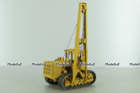 ТГ-124 трубоукладчик на базе Т-130 1980, охра, Трэкс 1:43