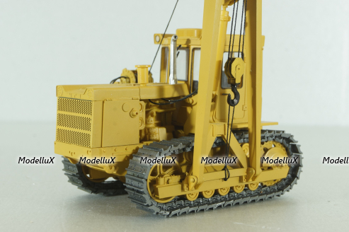 ТГ-124 трубоукладчик на базе Т-130 1980, охра, Трэкс 1:43