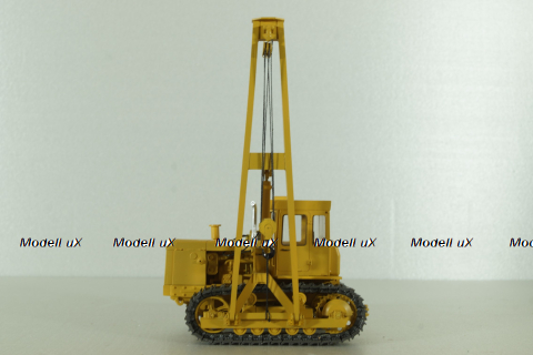 ТГ-124 трубоукладчик на базе Т-130 1980, охра, Трэкс 1:43