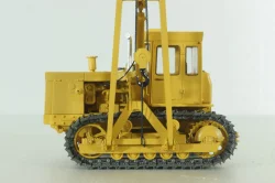 ТГ-124 трубоукладчик на базе Т-130 1980, охра, Трэкс 1:43