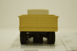 Газ-ААА 1943 бежевый, полуторка, Наш Автопром 1:43