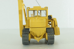 ТГ-124 трубоукладчик на базе Т-130 1980, охра, Трэкс 1:43