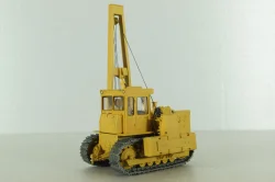 ТГ-124 трубоукладчик на базе Т-130 1980, охра, Трэкс 1:43