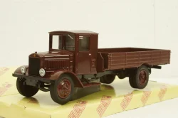 Я-8 бордовый, Н274, Наш Автопром 1:43