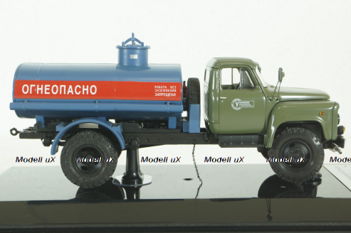 Газ-53А АЦ-4,2 цистерна бензовоз 1980 г., 105320, DiP Models 1:43