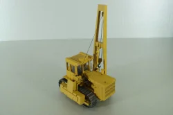 ТГ-124 трубоукладчик на базе Т-130 1980, охра, Трэкс 1:43