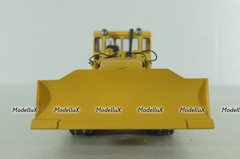 ДЗ-24 гидравлический бульдозер на базе Т-180Г 1960, охра, Трэкс 1:43