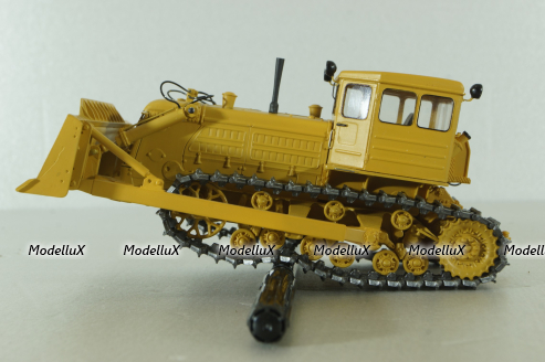 ДЗ-24 гидравлический бульдозер на базе Т-180Г 1960, охра, Трэкс 1:43