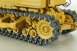 ДЗ-24 гидравлический бульдозер на базе Т-180Г 1960, охра, Трэкс 1:43