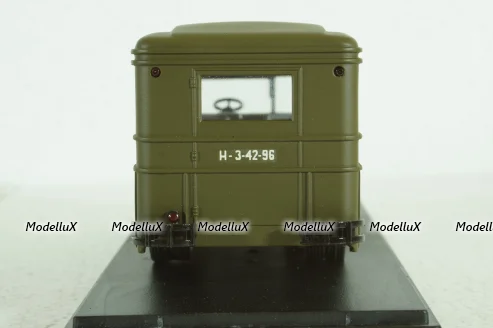Зис-8 медицинский, с фигуркой санитарки, Miniclassic 1:43