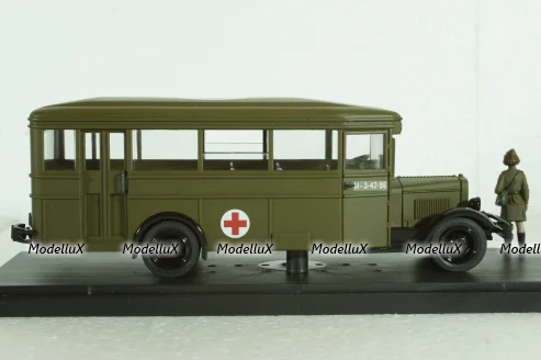 Зис-8 медицинский, с фигуркой санитарки, Miniclassic 1:43