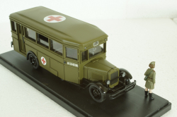 Зис-8 медицинский, с фигуркой санитарки, Miniclassic 1:43