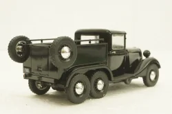 Газ-21, трехосный, черный, Автолегенды СССР №113, 1:43 с журналом