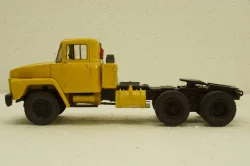 Краз-252 тягач 1980 желтый, Н779, Наш Автопром 1:43