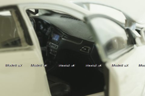 Junpai A70, white, China  1:43 + брелок