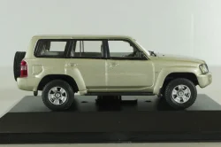 Nissan Patrol (Y61) 2005, champagne, JC074, J-Collection 1:43