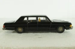 Газ-14 Чайка, желтый салон, завод ГАЗ 1:43