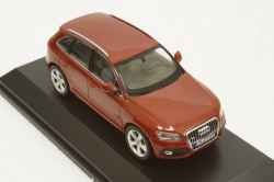 Audi Q5 red 2013, 450756001, Schuco 1:43