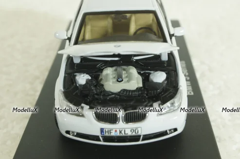 BMW 545i Sedan E60, 2003, white, 03501W, Kyosho 1:43
