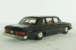 Газ-14 Чайка, красный салон,Тантал/Радон 1:43