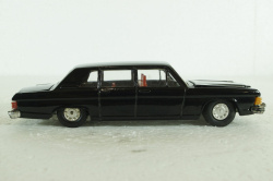 Газ-14 Чайка, красный салон,Тантал/Радон 1:43