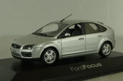 Ford Focus Fastback (MK2) 5-door 2008, silver, Minichamps 1:43