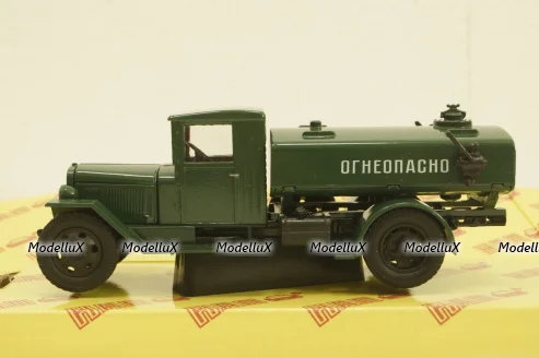 УралЗис-5М Б3-42, Огнеопасно, Н924, Наш Автопром 1:43