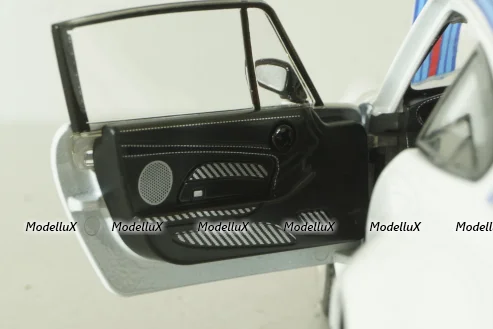 Porsche 911 (964) Carrera RS #8 Martini, H2723, Black Mamba 1:24