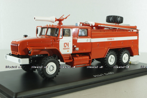 АЦ-7,5-40 пожарная автоцистерна на шасси Урал-4320 с бел. полосами, SSM1229, SSM 1:43