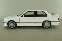BMW M3 (E30) white, 24982W, CHE ZHI 1:24