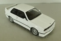 BMW M3 (E30) white, 24982W, CHE ZHI 1:24