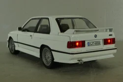 BMW M3 (E30) white, 24982W, CHE ZHI 1:24