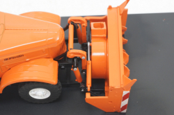 Д-470 (на шасси Зил-157Е), оранжевый, SSM1106, SSM 1:43