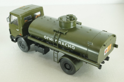 Маз-5337 АЦ-9 бензовоз 1987, хаки, Автоистория 1:43