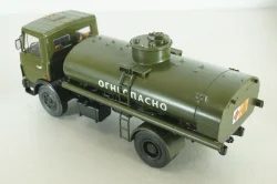 Маз-5337 АЦ-9 бензовоз 1987, хаки, Автоистория 1:43