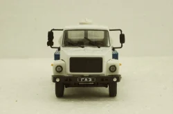 ГАЗ-3307 молоко, Автолегенды СССР, Грузовики №13 1:43