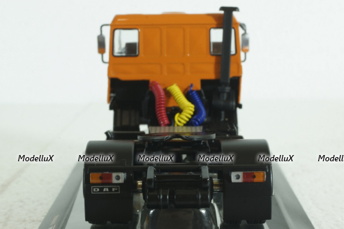 Daf 2800, orange 1975, TR146.22, IXO 1:43