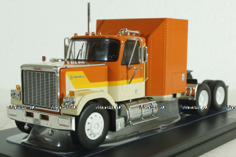 GMC General 1980, beige, TR129, IXO 1:43