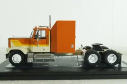 GMC General 1980, beige, TR129, IXO 1:43