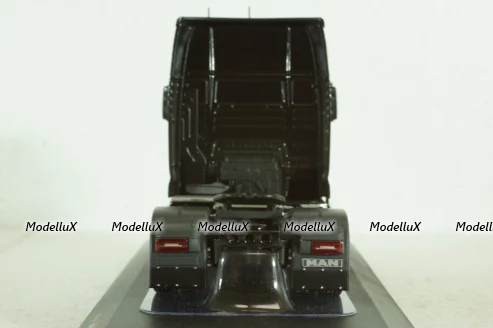 Man TGX 18.640 XXL Tractor Truck 2-assi 2018, TR132.22, IXO 1:43