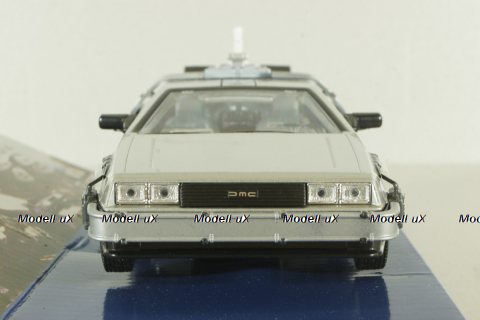 DeLorean Time Machine from movie Back to the Future Future II, 22441, Welly 1:24