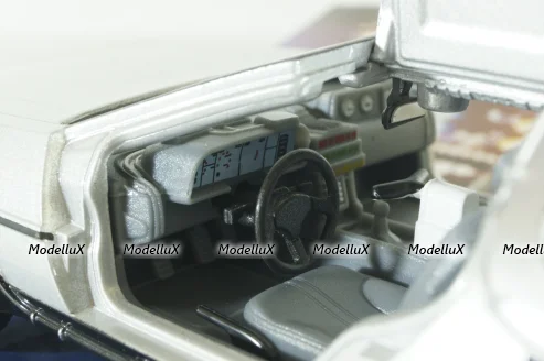 DeLorean Time Machine from movie Back to the Future Future II, 22441, Welly 1:24