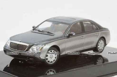 Maybach 57 SWB 2003 grey, 56153, Auto Art 1:43